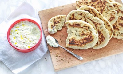 Flatbread venkelzaad & tzatzikisaus