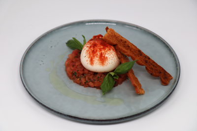 Tartaar van tomaat met burrata 